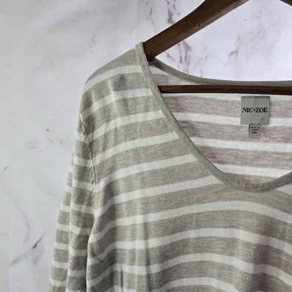 Nic + Zoe Top Womens XL Tan Black Beige Striped V Neck Long Sleeve Shirt Cotton - Picture 2 of 10